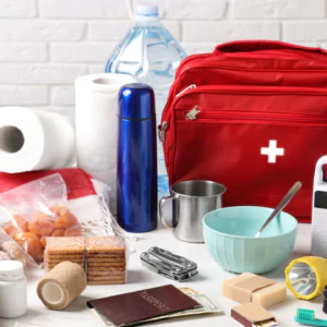 Imagem principal do artigo: 8 Produtos  essenciais  para salvar vidas em caso de desastres naturais