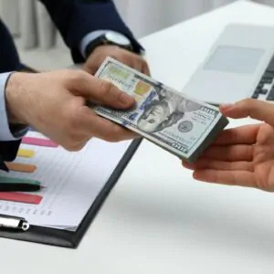 Artigo que trata sobre Como resgatar seu dinheiro esquecido_ 48,6 milhões de pessoas têm R$ 9,73 bi no SVR do BC”